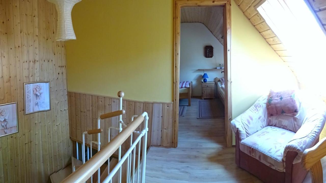 Ferienhaus Im Urigen Garten Bzw Eulenhaus Цингст Екстериор снимка
