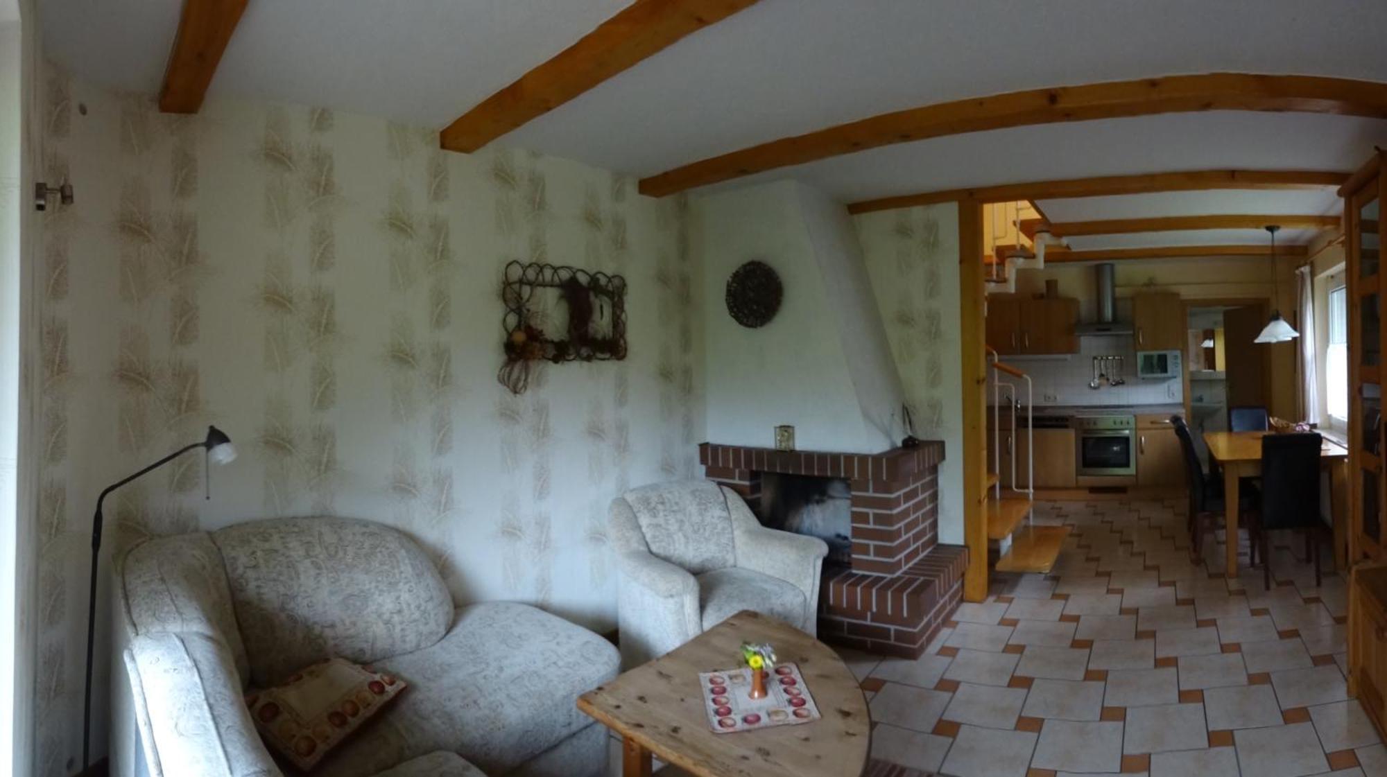 Ferienhaus Im Urigen Garten Bzw Eulenhaus Цингст Екстериор снимка